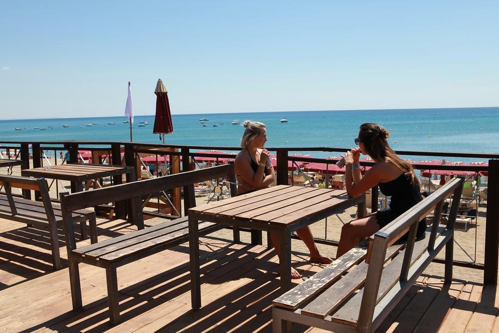 Hotel Club Esse Sunbeach Squillace Exterior foto